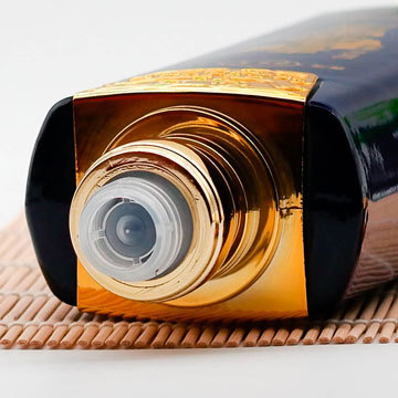 定制高白料扁方酒瓶一斤裝噴深藍(lán)色白酒瓶烤金字鍍金外殼噴涂酒瓶